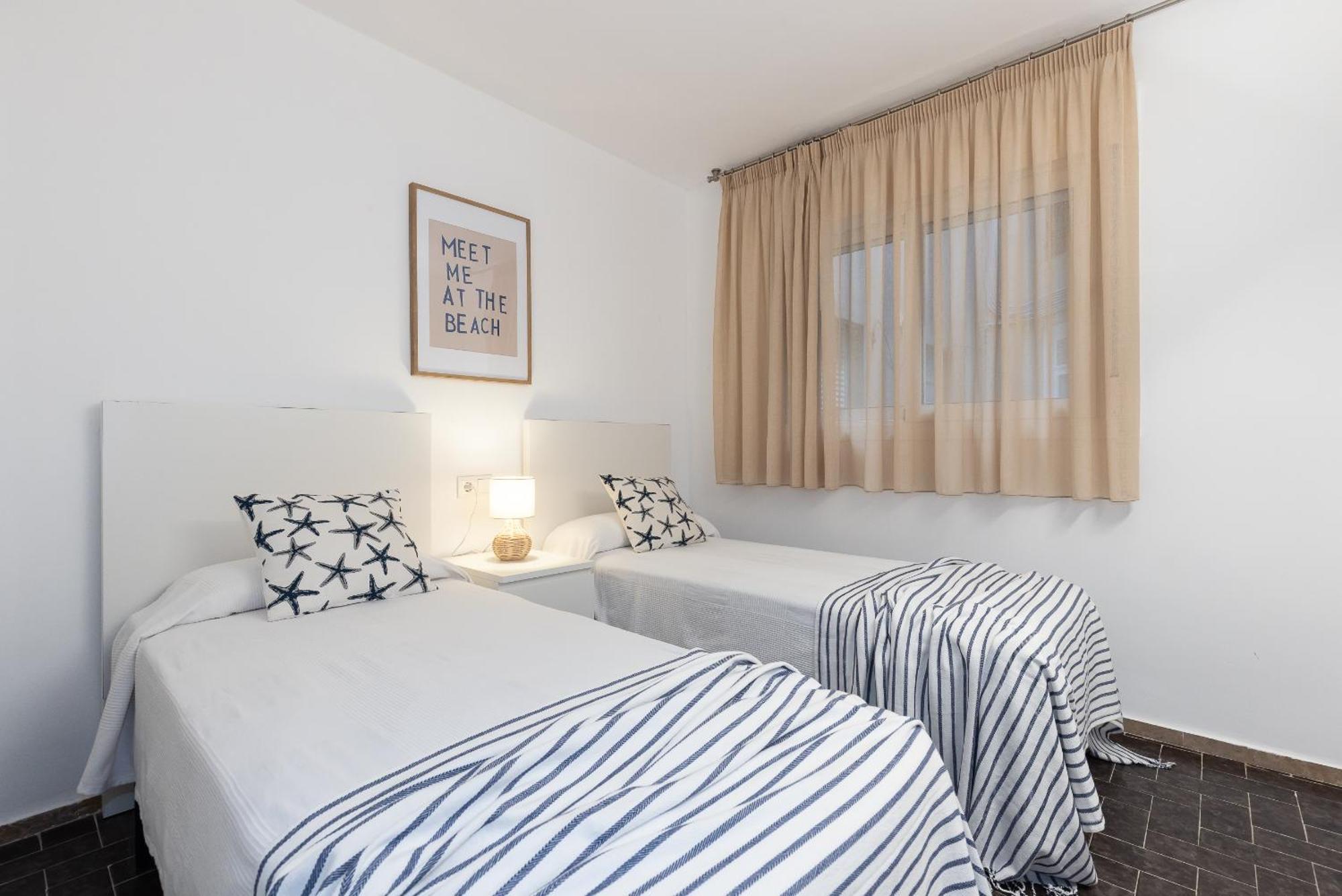 Uhc Dms Family Apartments Cambrils Cameră foto