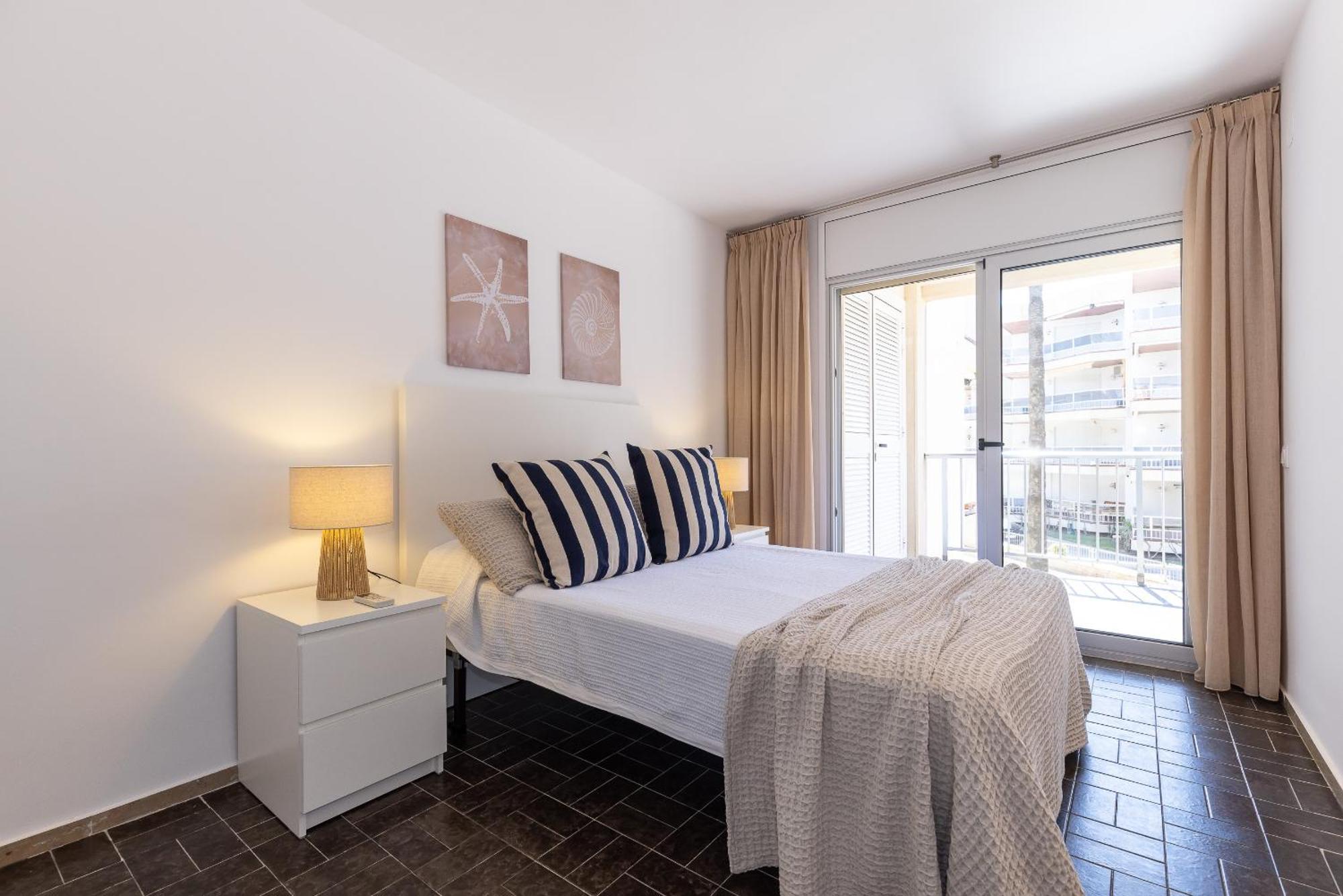 Uhc Dms Family Apartments Cambrils Cameră foto