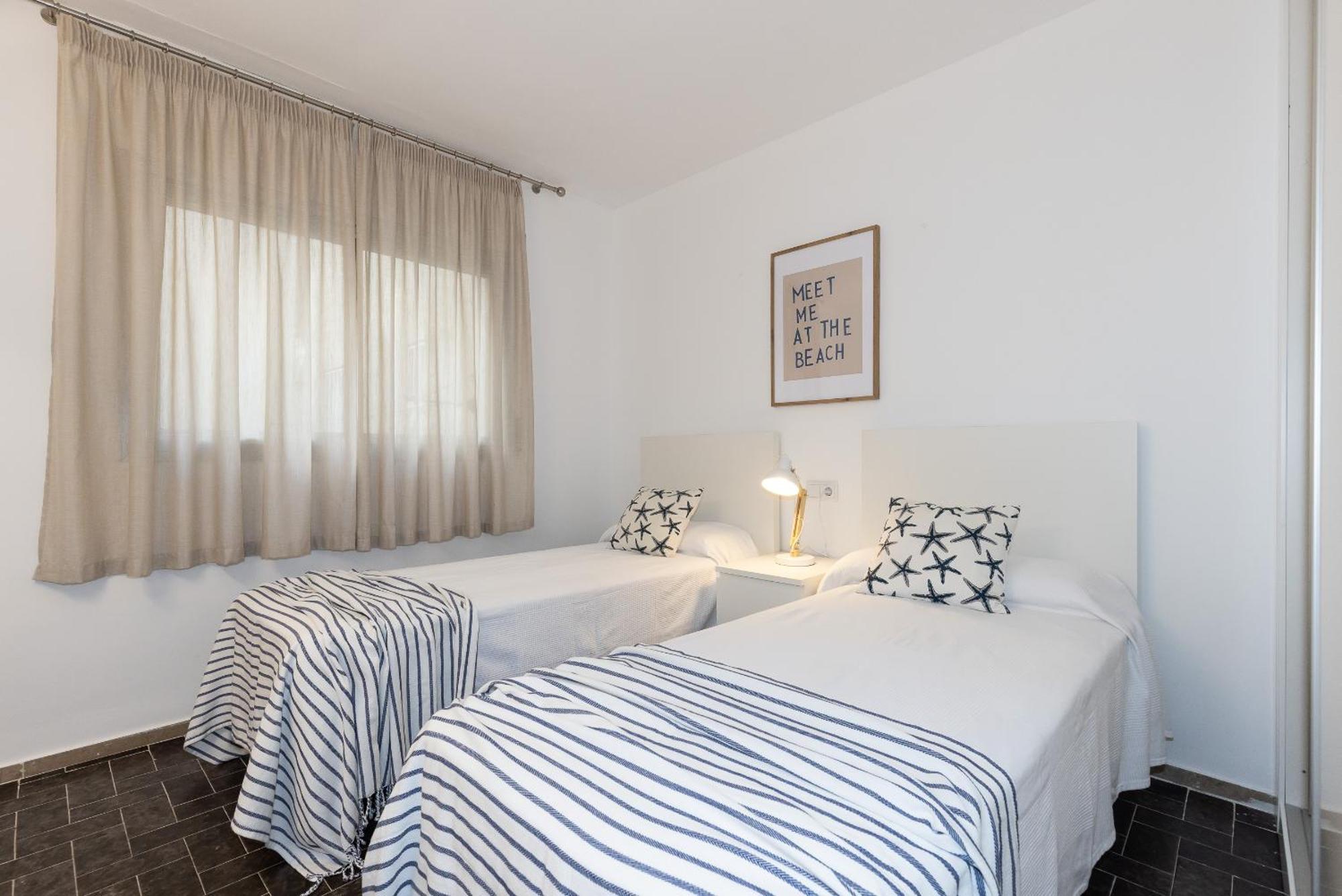 Uhc Dms Family Apartments Cambrils Cameră foto